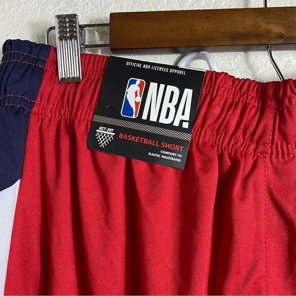 NBA Men’s Basketball Shorts Red/Black Size: M NWT - Picture 7 of 7